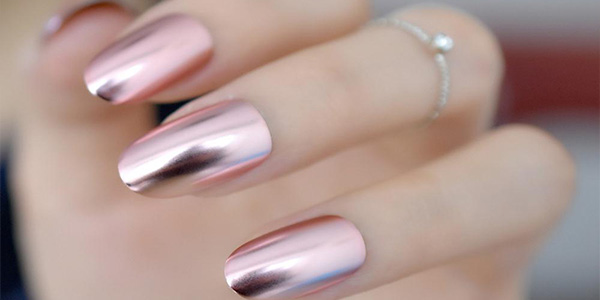 Manucure_metallisée
